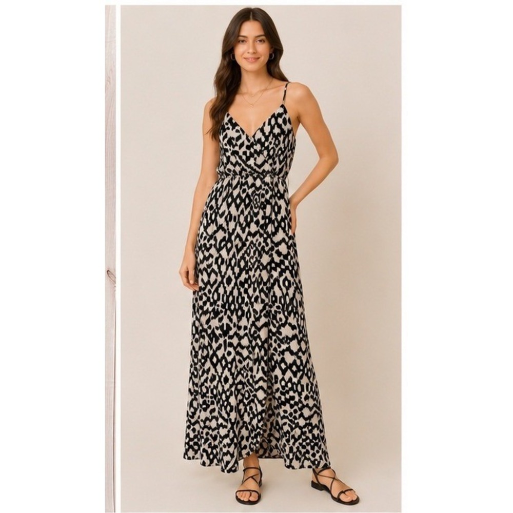 Under Skies Black Cream Ikat Leopard Print V-Neck Maxi Dress Small